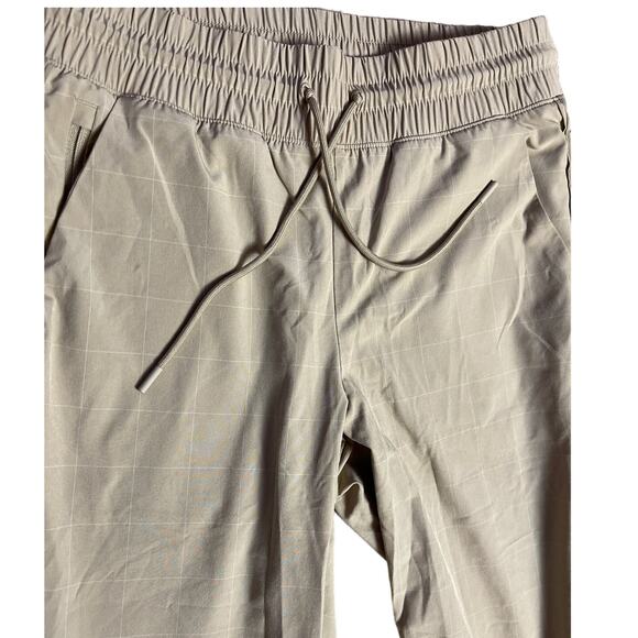Athleta Brooklyn Textured Jogger in Windowpane Taupe Size 4 - Picture 9 of 11
